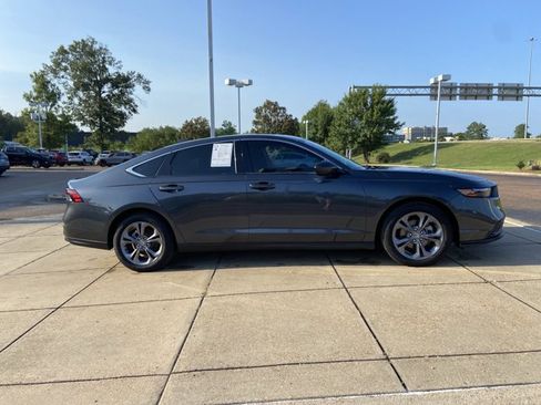 Used 2023 Honda Accord EX image 13