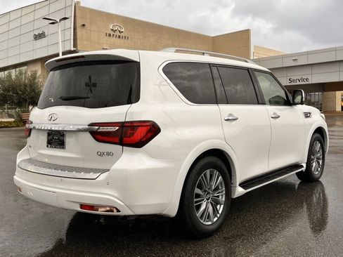 Certified 2023 INFINITI QX80 Luxe w/ All-Season Package image 4