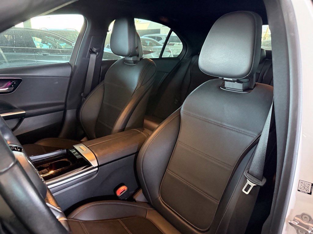 Used 2023 Mercedes-Benz C 300 Sedan image 10