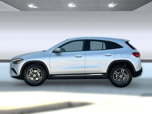 Used 2026 Mercedes-Benz GLA 250 image 2
