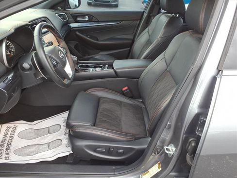 Used 2023 Nissan Maxima SR w/ Sport Mat Group image 12