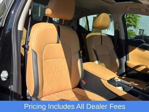 Used 2025 Nissan Sentra SV w/ SV Premium Package FWD image 20