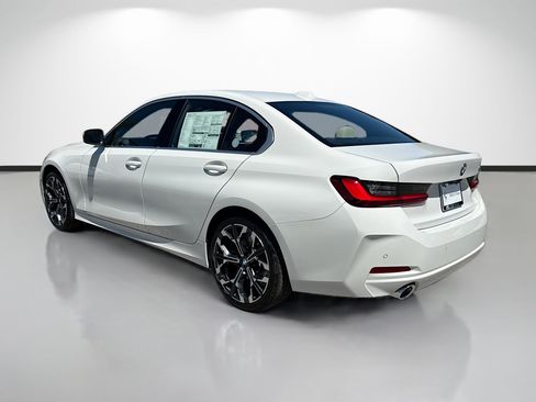 New 2026 BMW 330i Sedan w/ Convenience Package RWD image 5