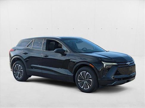 New 2025 Chevrolet Blazer EV LT image 5