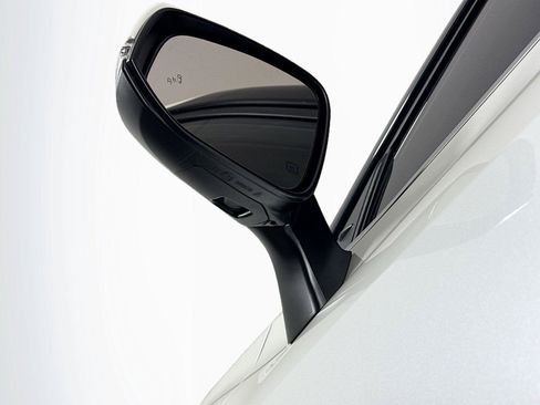 Used 2021 Toyota Highlander Limited FWD image 5