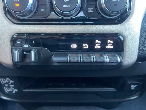 Used 2024 RAM 2500 Laramie w/ Safety Group AWD/4WD image 64