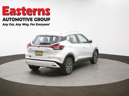 Used 2023 Nissan Kicks SV image 39