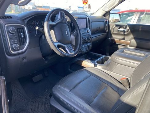 Used 2021 Chevrolet Silverado 1500 RST image 6