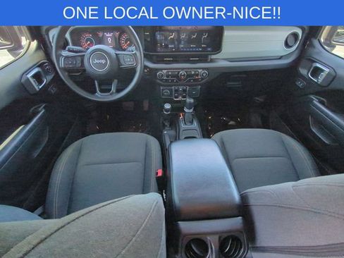 Used 2024 Jeep Gladiator Sport AWD/4WD image 29