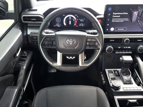 Used 2024 Toyota Tacoma TRD Sport AWD/4WD image 10