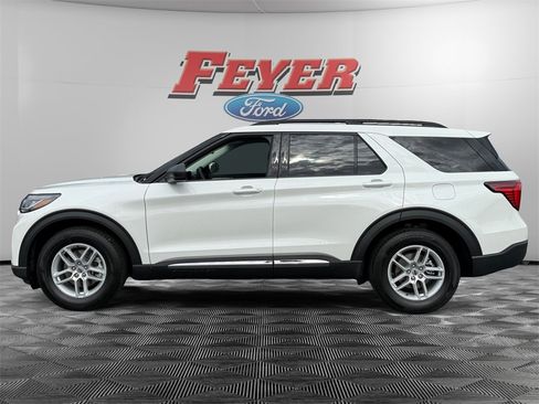 New 2025 Ford Explorer Active w/ Active Comfort Package image 4