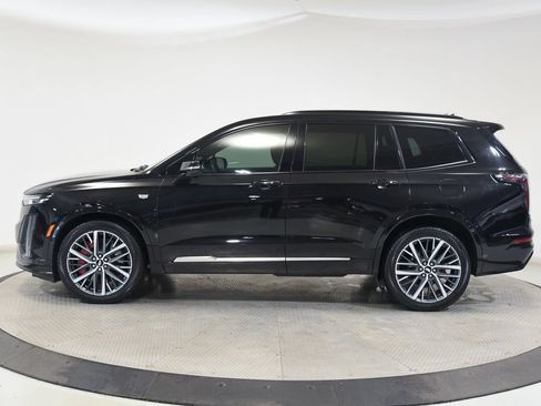 Used 2024 Cadillac XT6 Sport w/ Technology Package AWD/4WD image 20