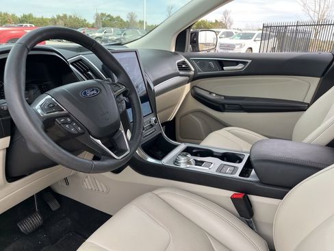 Used 2022 Ford Edge Titanium w/ Equipment Group 301A image 20