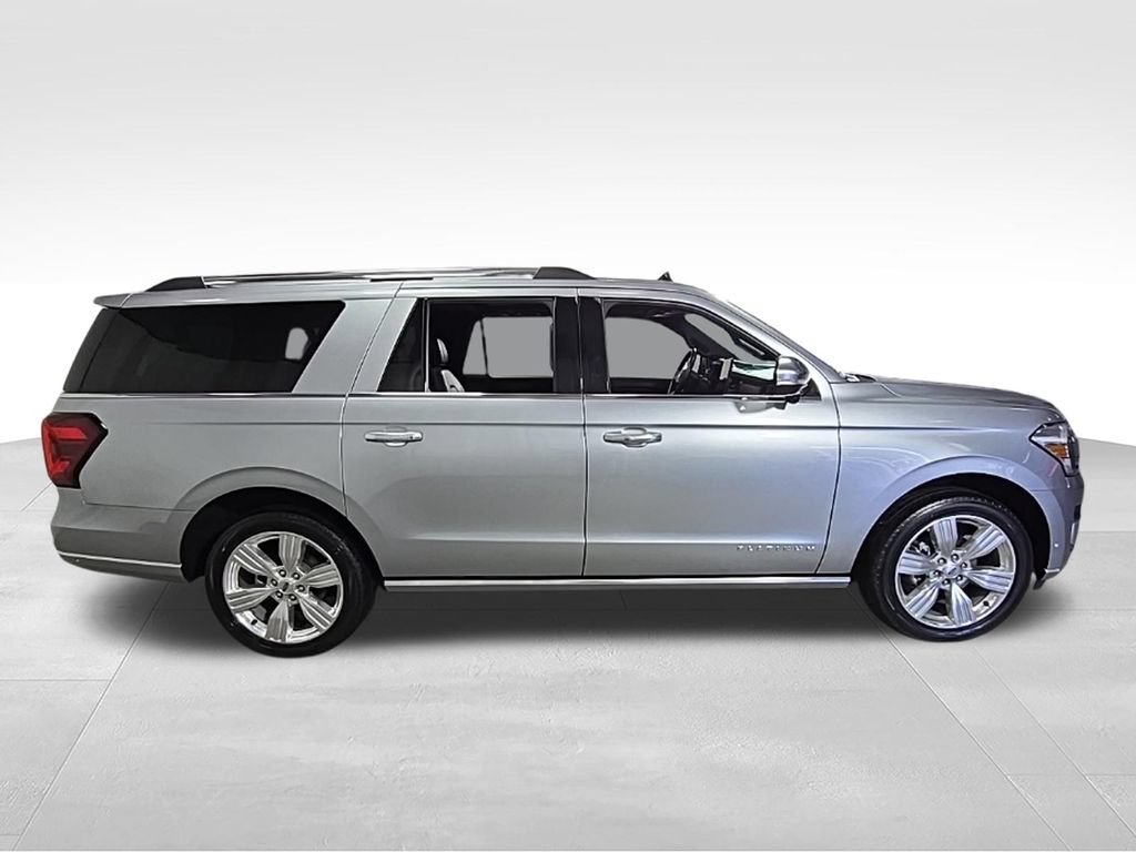 Used 2024 Ford Expedition Max Platinum AWD/4WD image 7