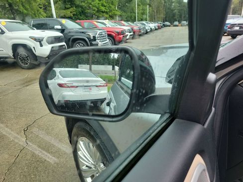 Used 2020 Ford Explorer Limited RWD image 14