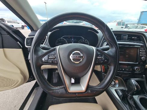 Used 2020 Nissan Maxima Platinum w/ Sport Mat Group FWD image 6