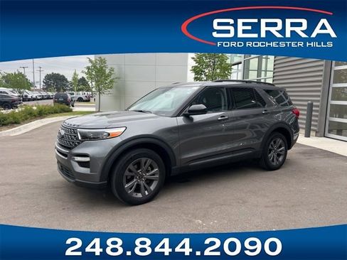 Used 2023 Ford Explorer XLT w/ Equipment Group 202A AWD/4WD image 1