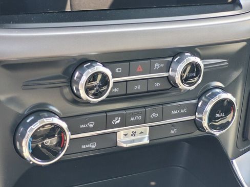 New 2025 Ford F150 XLT w/ Equipment Group 301A Standard image 39