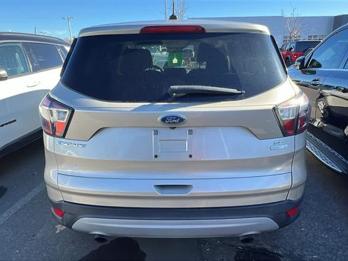 Used 2017 Ford Escape SE image 8