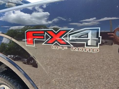 Used 2019 Ford F150 Lariat AWD/4WD image 10
