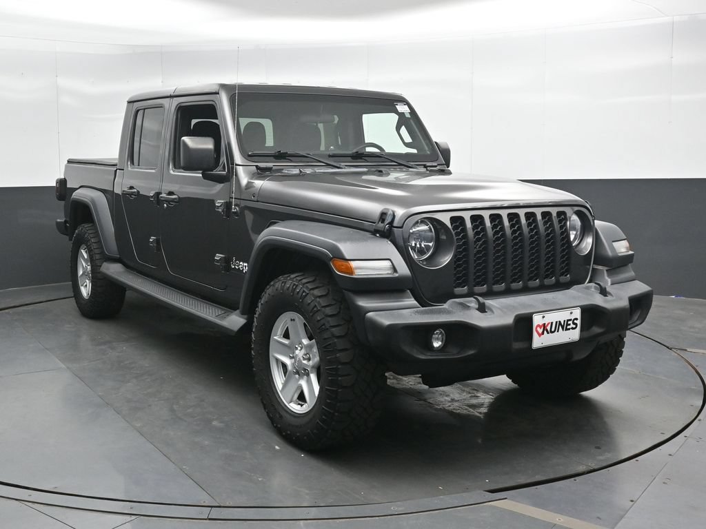 Used 2020 Jeep Gladiator Sport w/ Quick Order Package 24S AWD/4WD image 4
