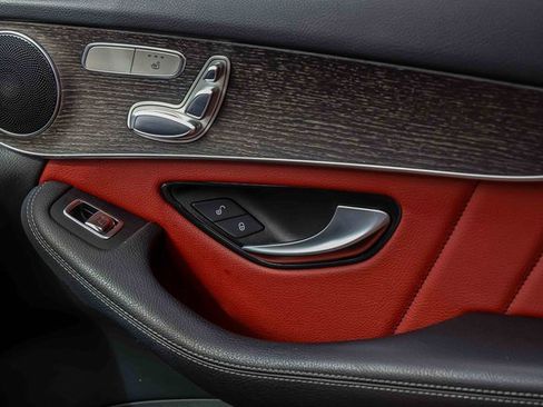 Used 2020 Mercedes-Benz GLC 300 GLC 300 w/ AMG Line image 16