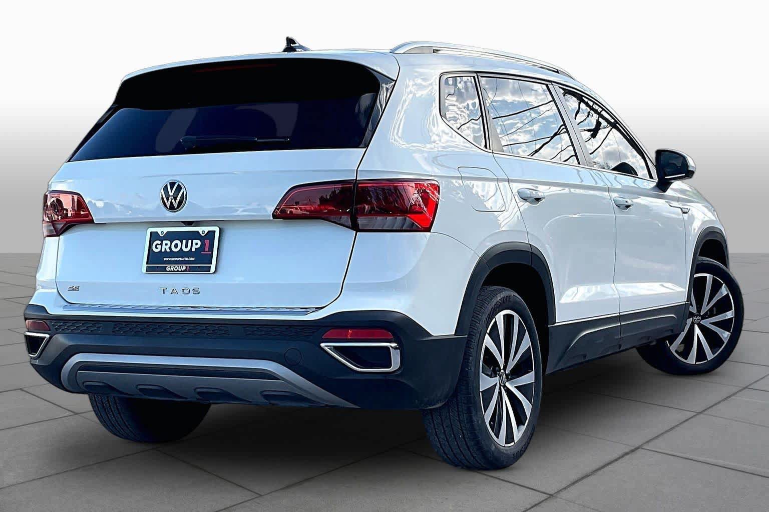 Used 2023 Volkswagen Taos SE FWD image 13
