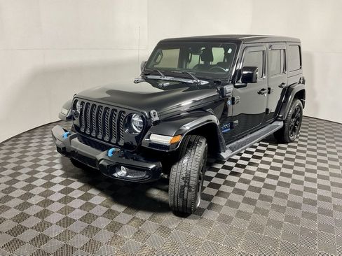 Used 2021 Jeep Wrangler Unlimited Sahara image 10