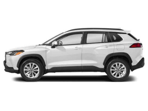 Used 2023 Toyota Corolla Cross LE w/ Moonroof Package AWD/4WD image 3