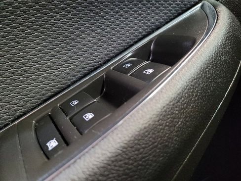 Used 2019 Chevrolet Cruze LT w/ Convenience Package FWD image 27