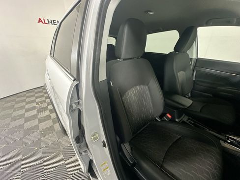 Used 2024 Mitsubishi Outlander Sport LE image 27