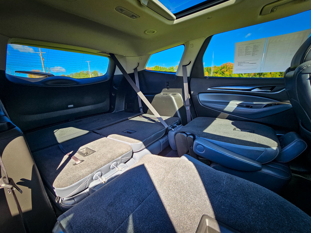 Used 2018 Buick Enclave Essence FWD image 38