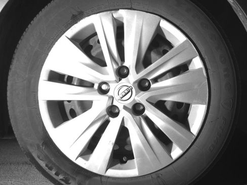 Used 2025 Nissan Sentra S image 13