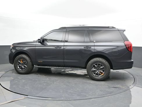Used 2025 Ford Expedition Tremor AWD/4WD image 9