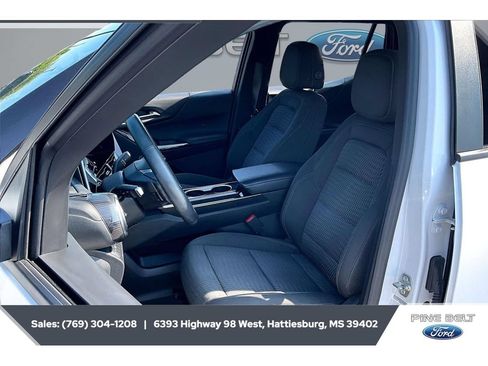 Used 2025 Chevrolet Equinox LT w/ Safety and Technology Package AWD/4WD image 18