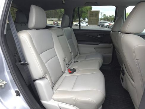 Used 2017 Honda Pilot EX-L image 16