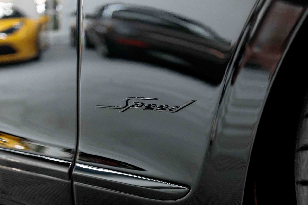 Used 2025 Bentley Flying Spur Plug-In Hybrid AWD/4WD image 19