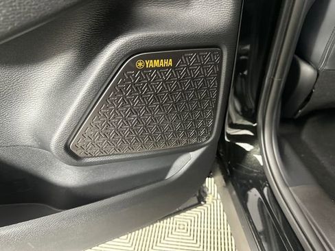 New 2026 Mitsubishi Outlander SE image 17