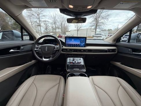 Certified 2022 Lincoln Nautilus Reserve image 6