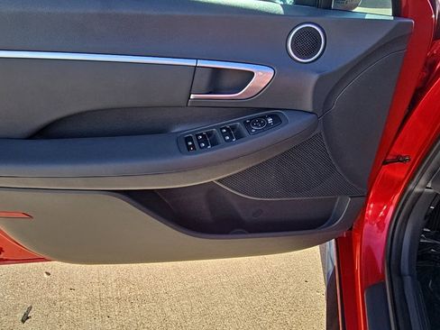 Used 2021 Hyundai Sonata SEL w/ Convenience Package image 14