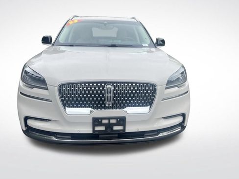Used 2023 Lincoln Aviator Reserve w/ Equipment Group 201A RWD image 2
