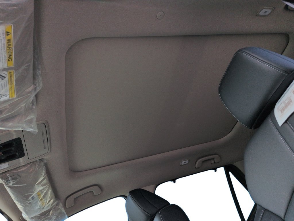 New 2026 Honda Pilot Touring image 13