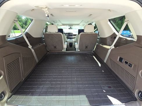Used 2021 GMC Yukon Denali w/ Denali Premium Package RWD image 14