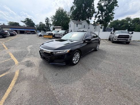 Used 2018 Honda Accord LX image 39