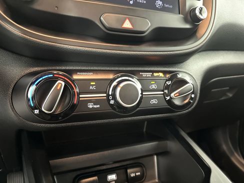 Used 2025 Kia Soul S image 23