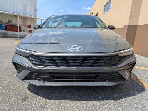 New 2026 Hyundai Elantra Sport image 11