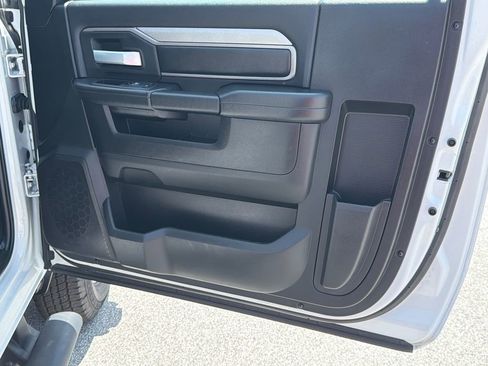 Used 2019 RAM 3500 Tradesman w/ Safety Group RWD image 14