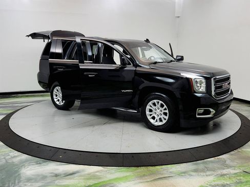 Used 2020 GMC Yukon SLE RWD image 10