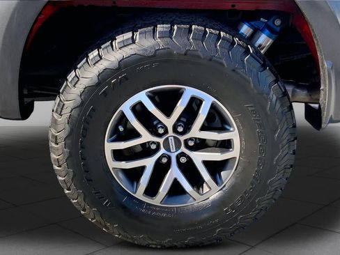 Used 2018 Ford F150 Raptor w/ Equipment Group 802A Luxury AWD/4WD image 11
