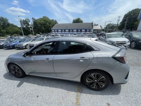 Used 2018 Honda Civic EX image 8